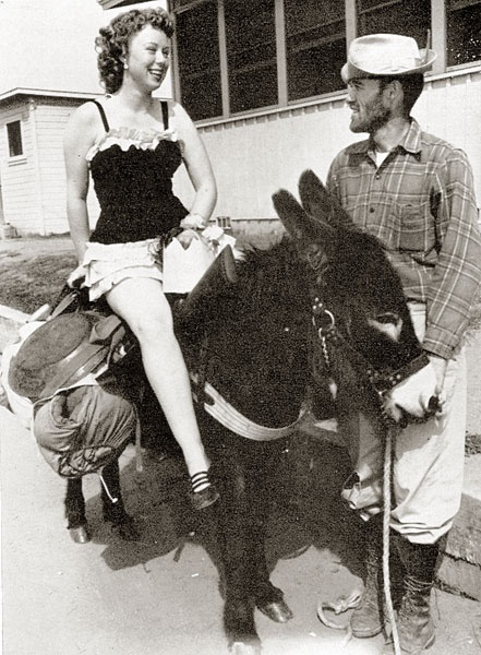 Nugget the mule, LBSC's first mascot