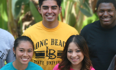 CSULB students smiling
