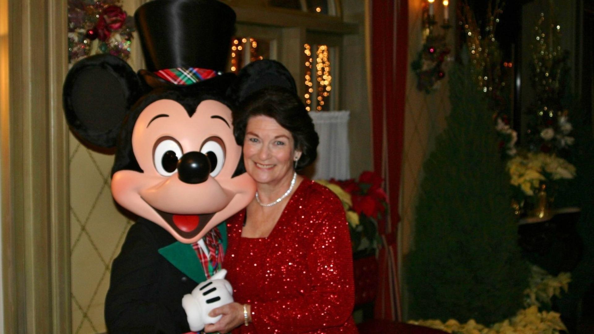 Julie greeted by Mickey