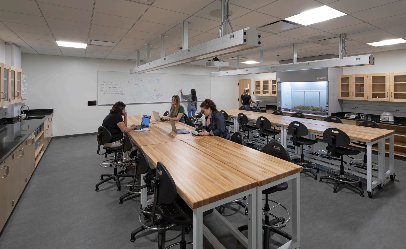 Liberal Arts 1 Wet Lab 