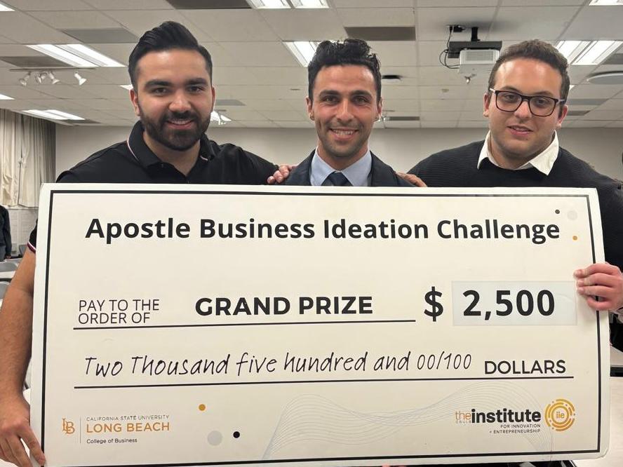 Picture of team wining Grand Prize of ABIC pitch 