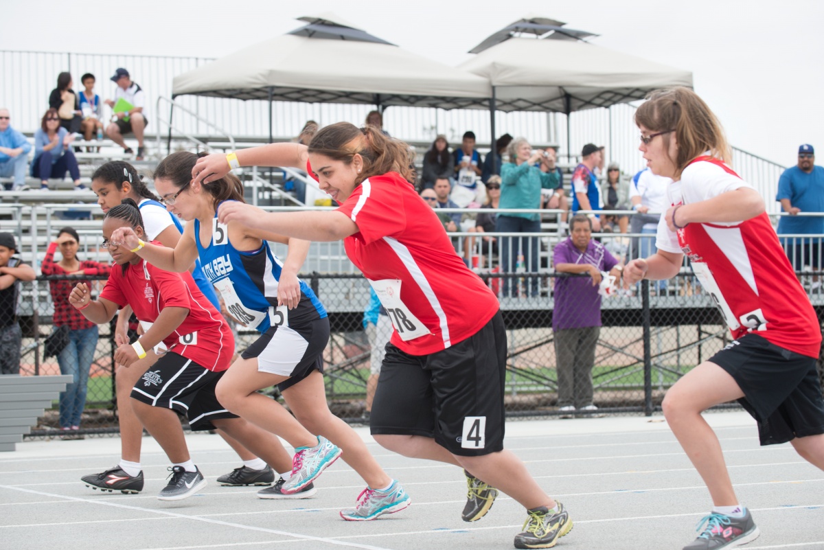 A line of competitors at the start of a race. 