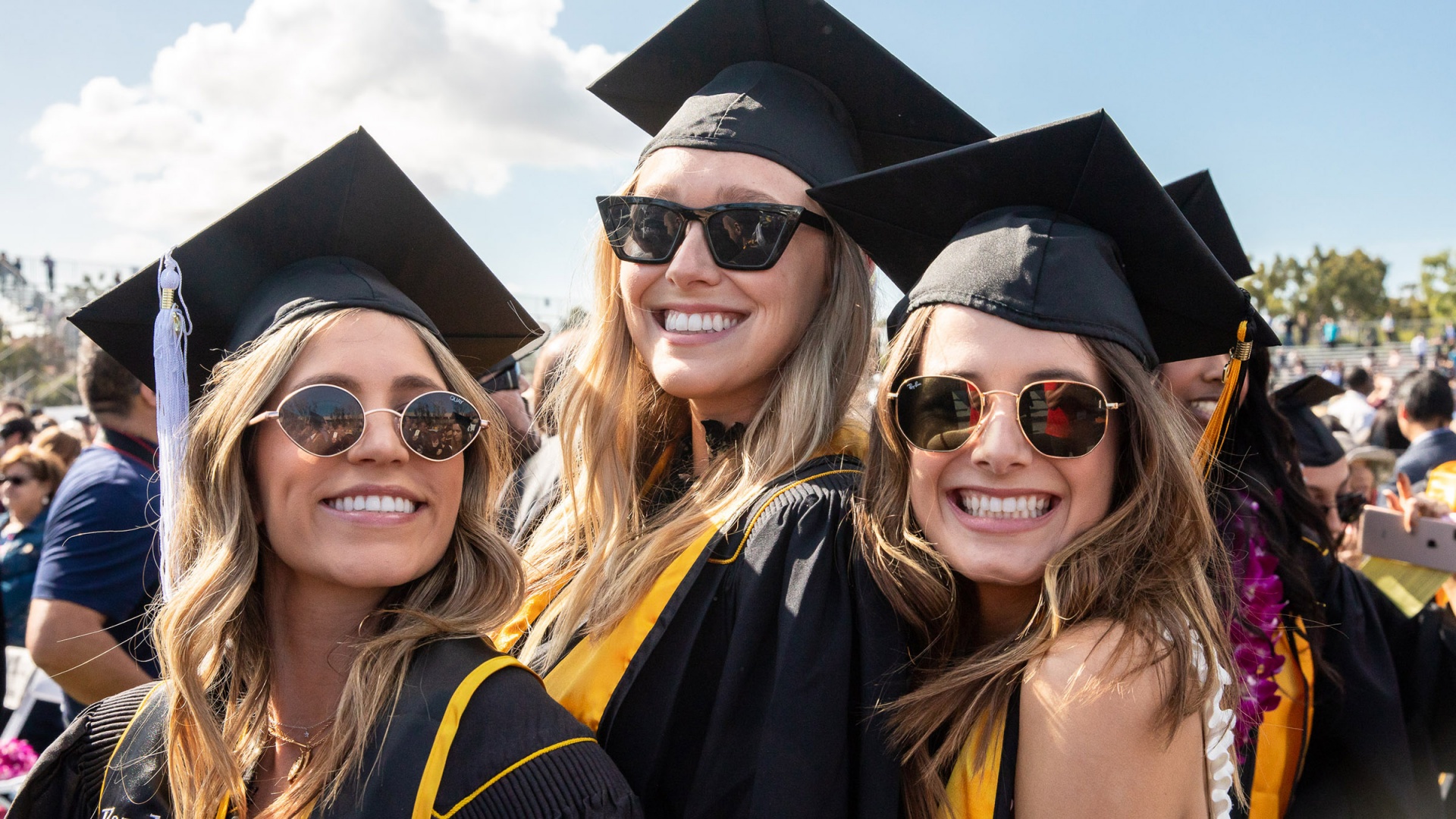 2020-grad_slider-3.jpg commencement