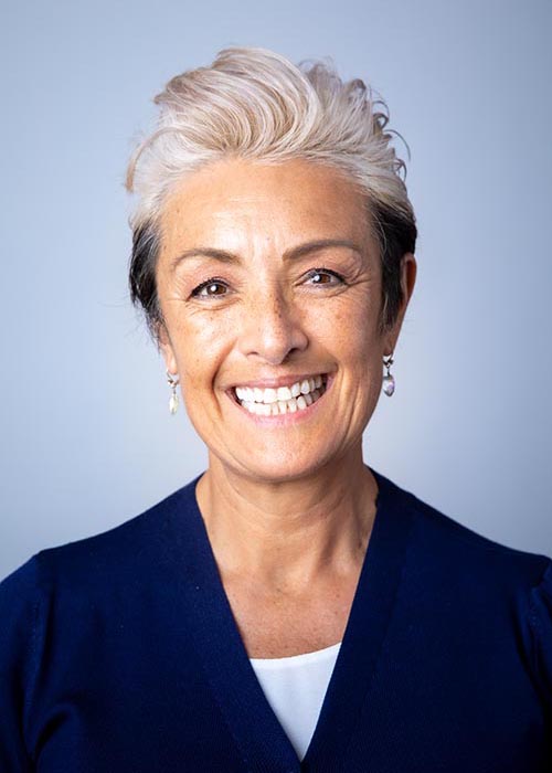 Carmela Arstill