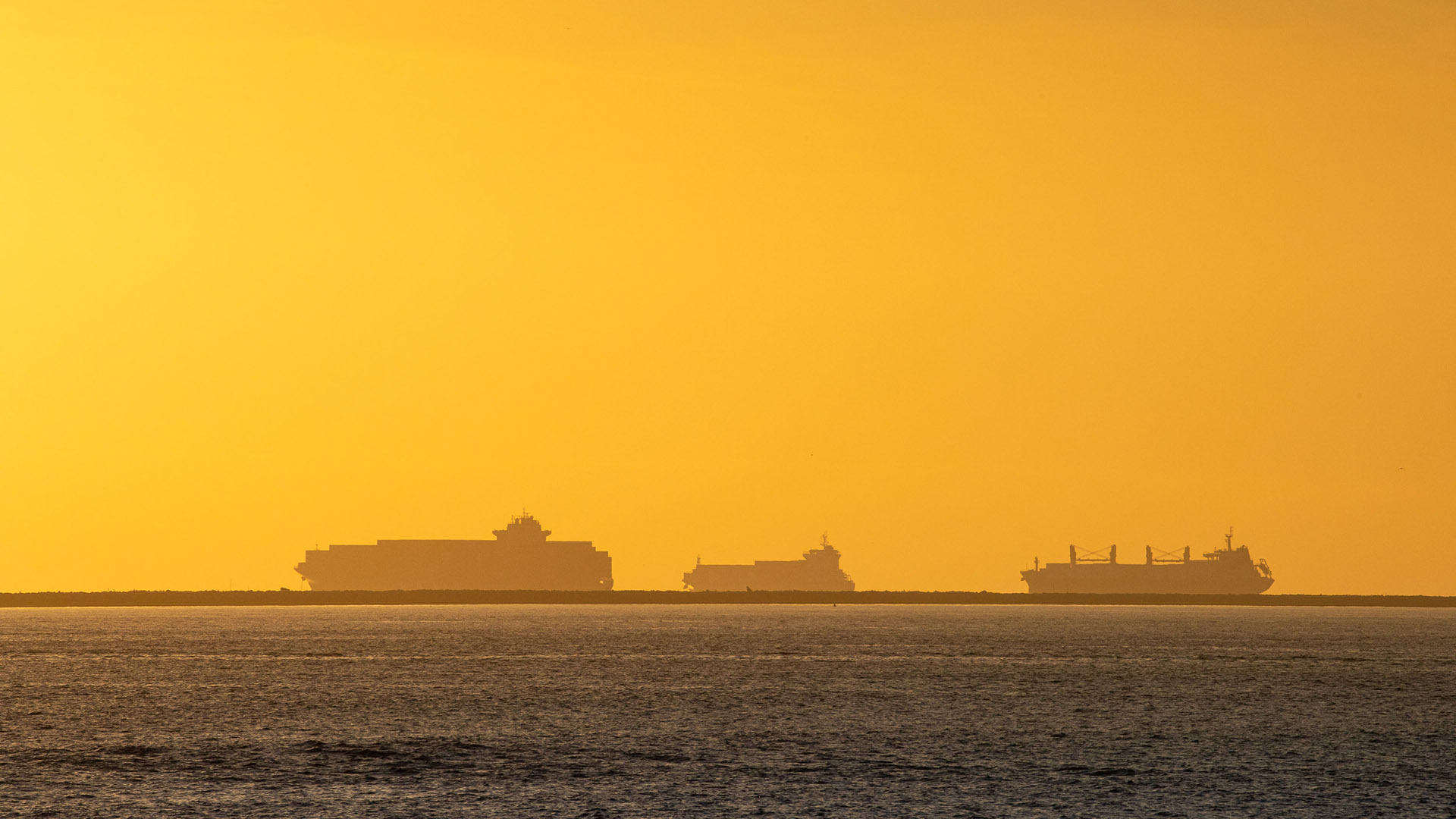 Ships in LB Port at sunset
