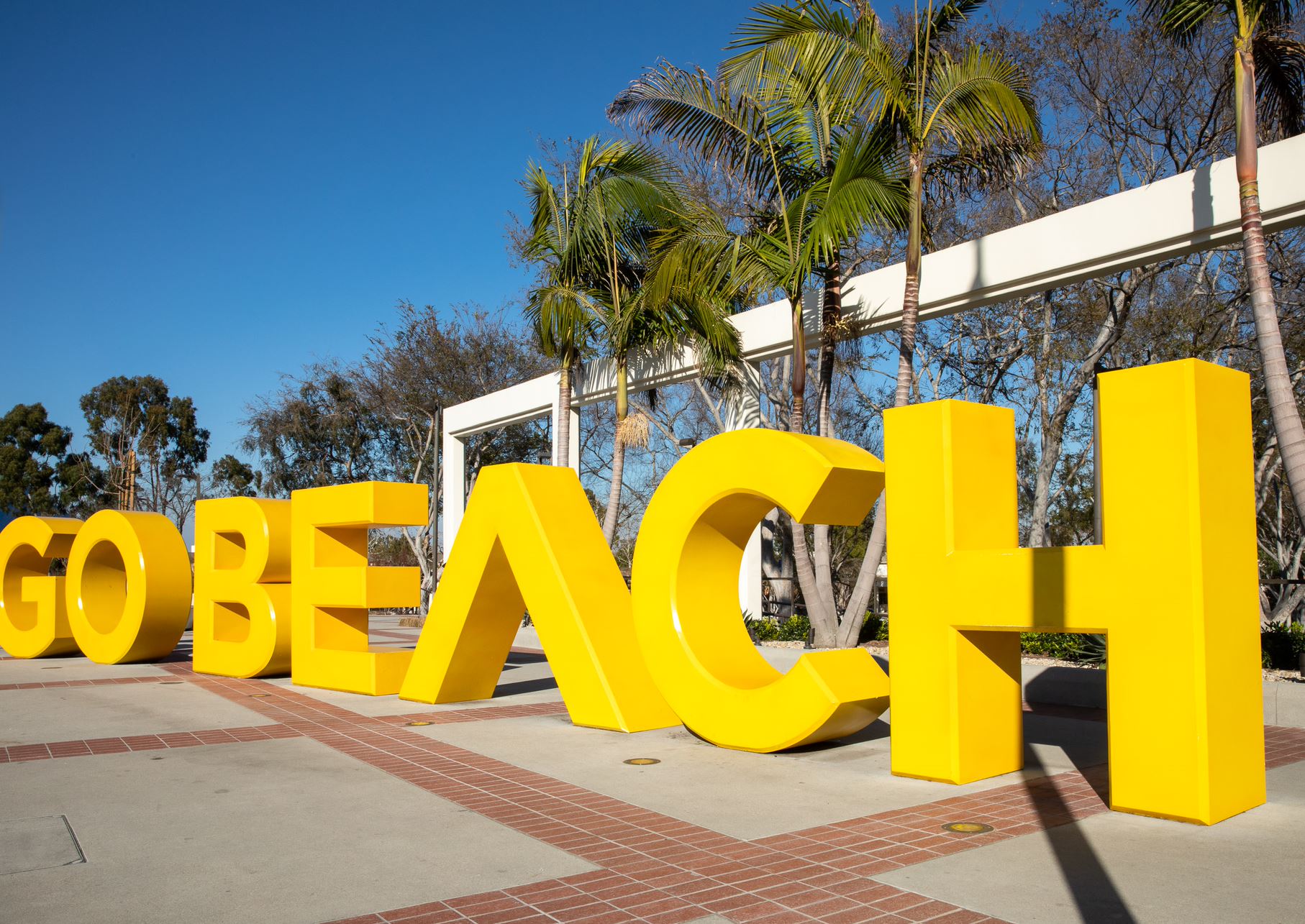 Go Beach Sign
