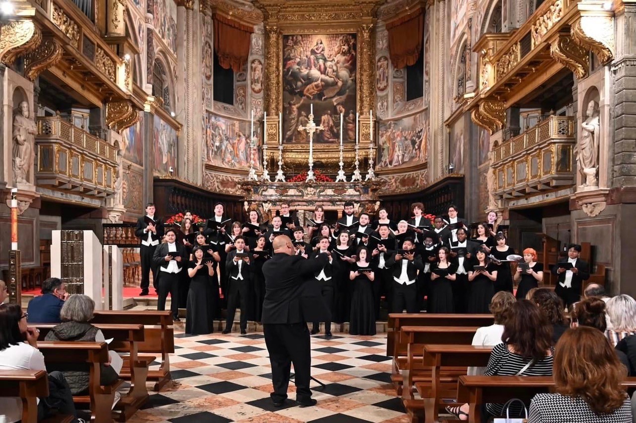 Chamber Choir performing in European church under the direction of Jonathan Talberg