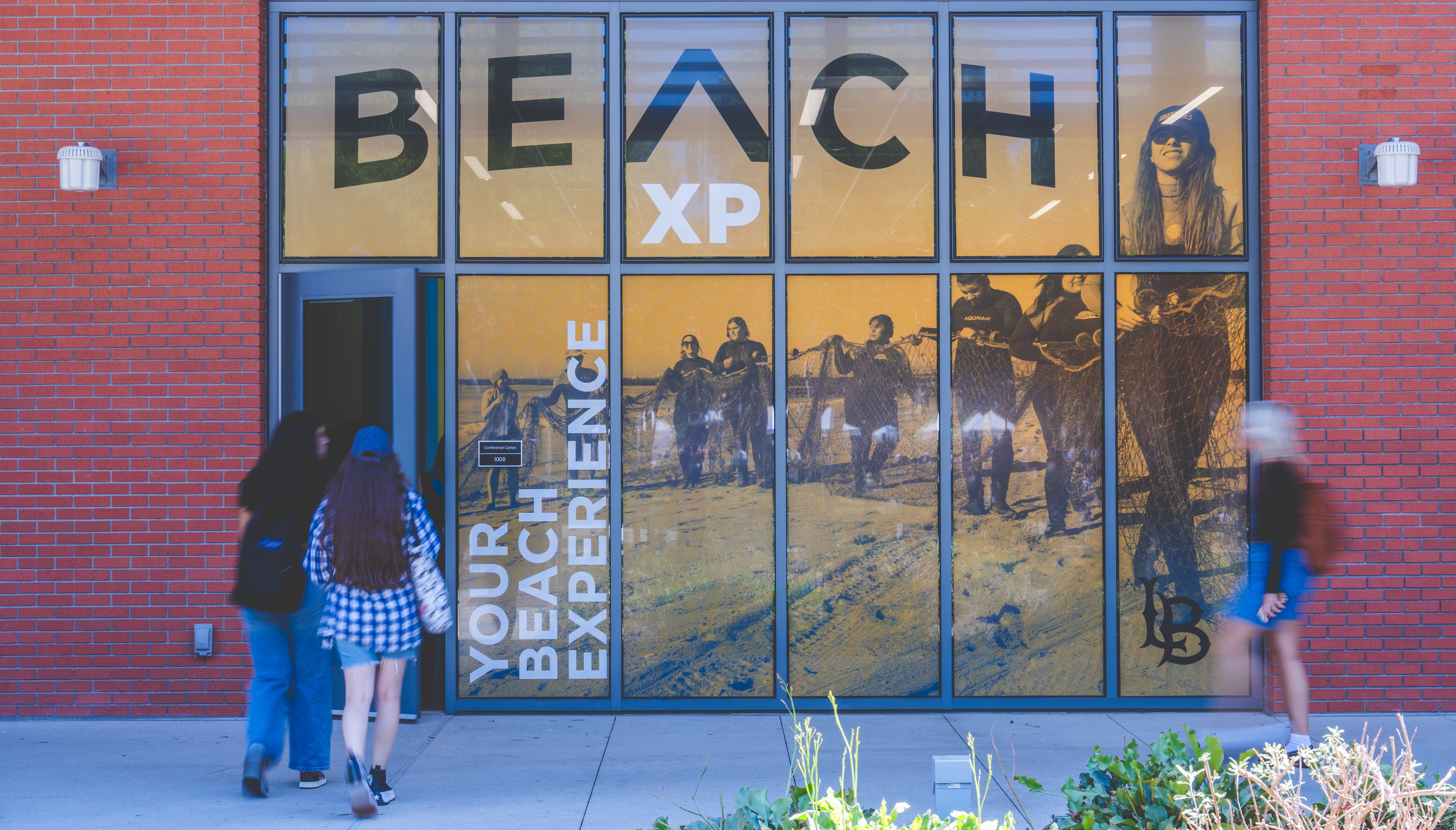 Students enter Beach XP class during first week of school.