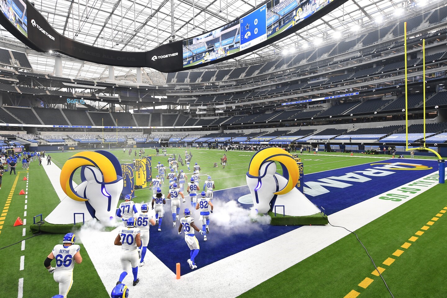 Beach Family Day at the LA Rams Game | California State University Long ...