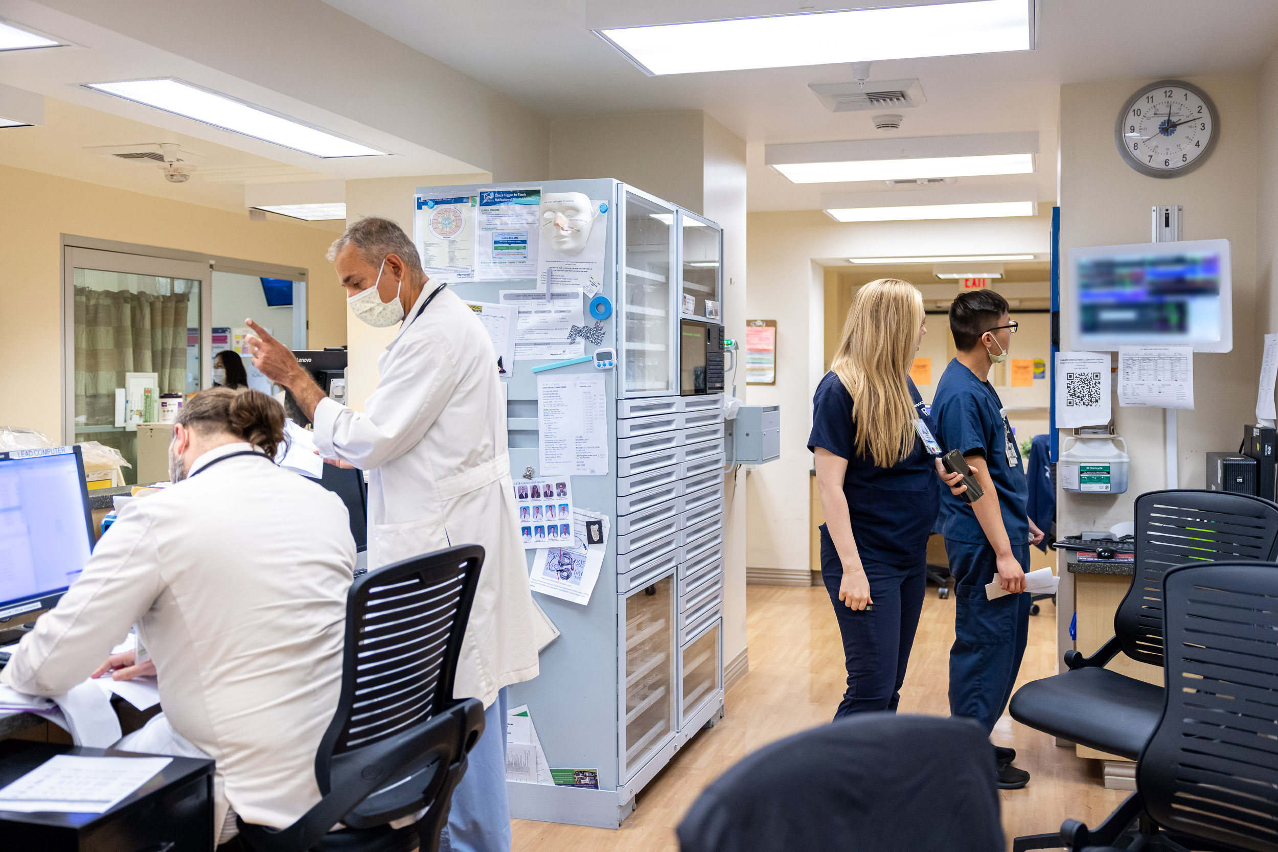 It's a busy day in the critical care unit at Memorialcare Medical Center of Long