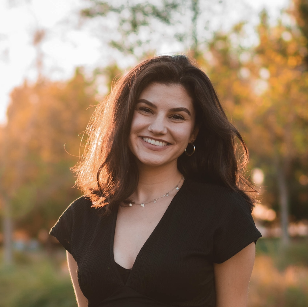 Taylor Ashqar Headshot