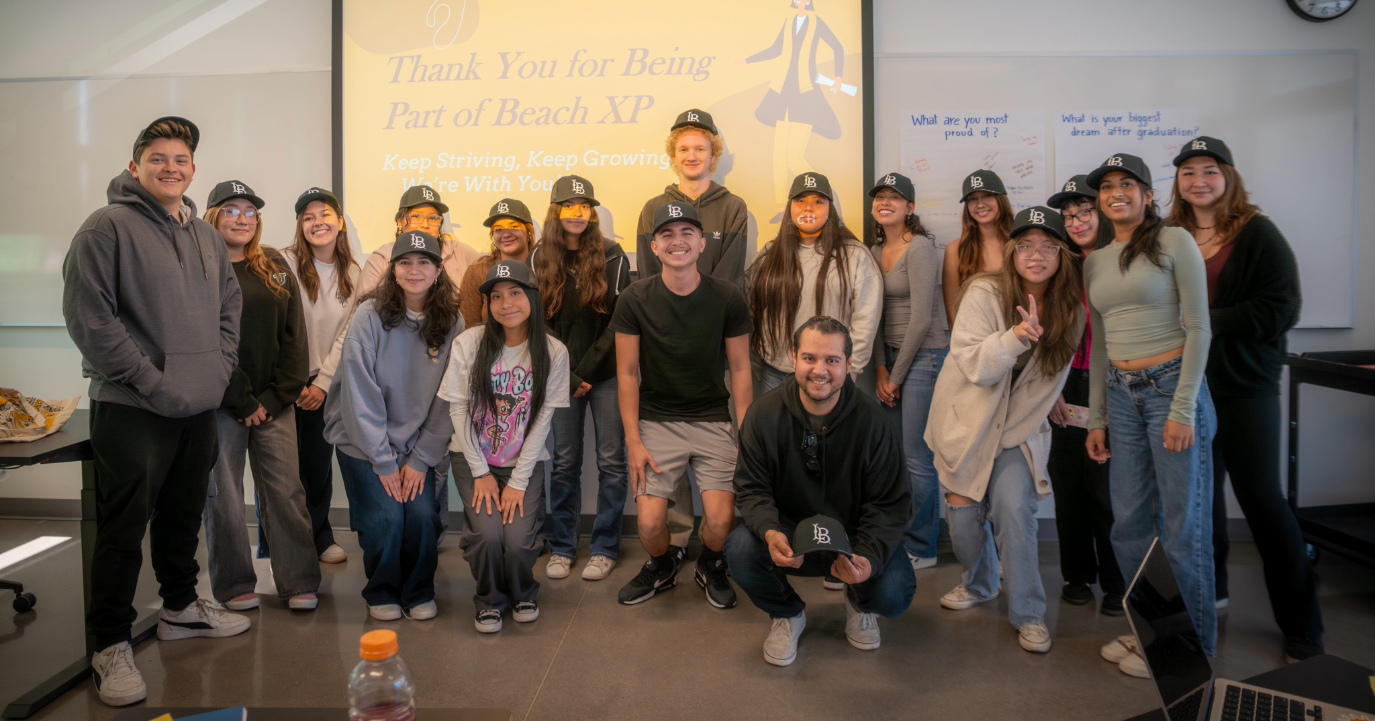 Beach XP hat distribution Beach XP students.