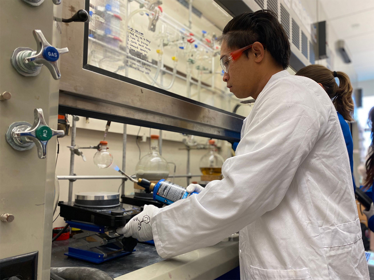 Isaiah Pansoy in the lab