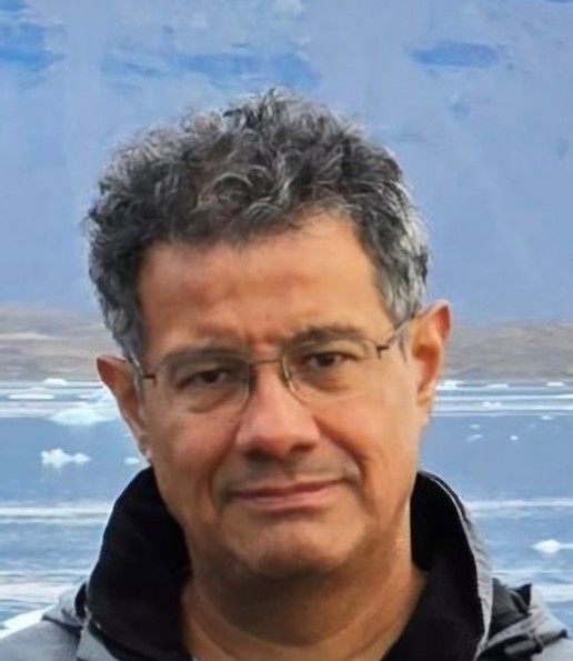 Dr. Oscar Morales-Ponce Headshot