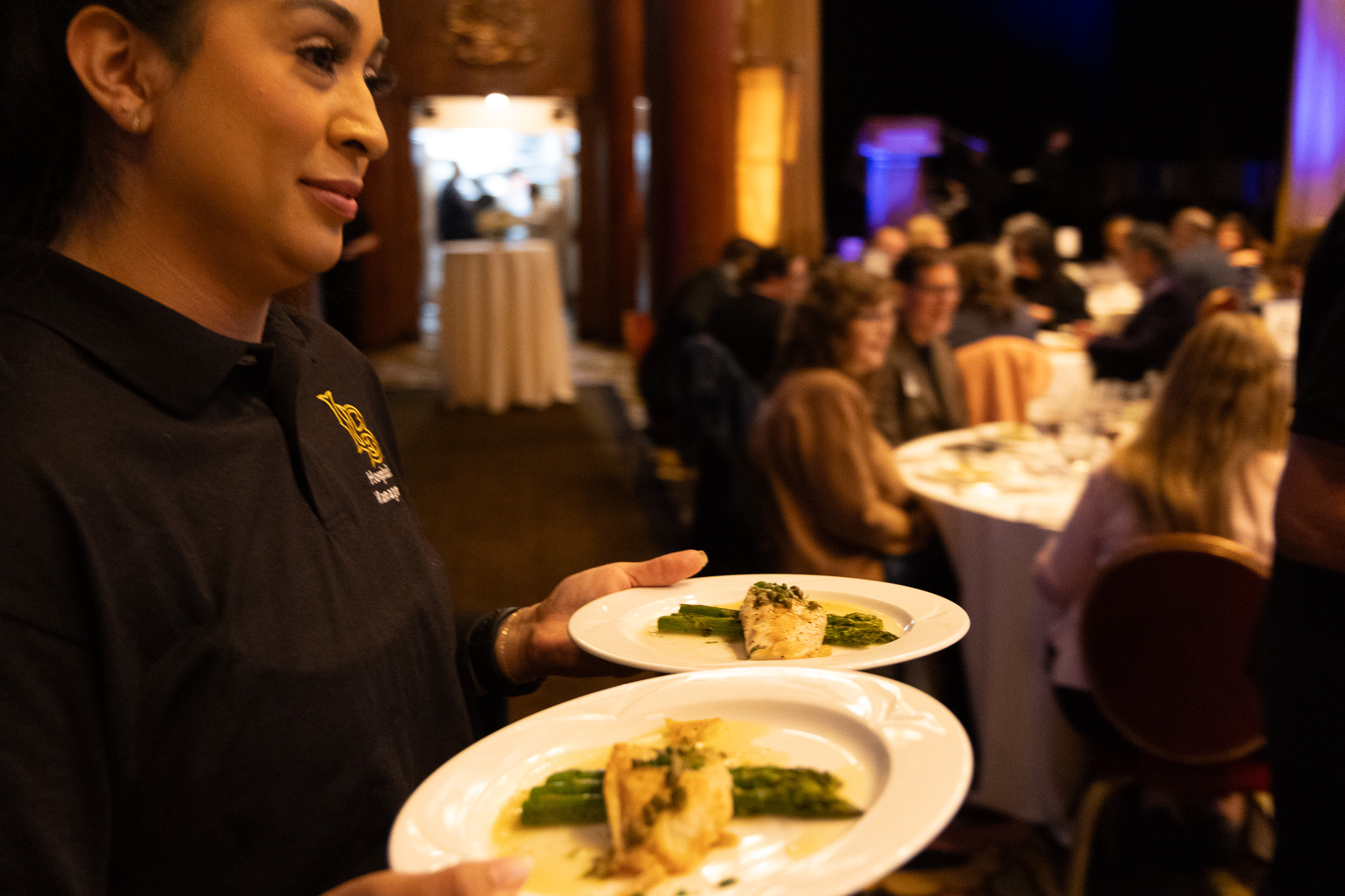 Plating food