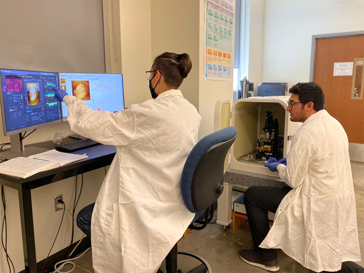 Holland and Nestor in the lab