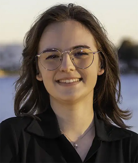 Maya Wyr