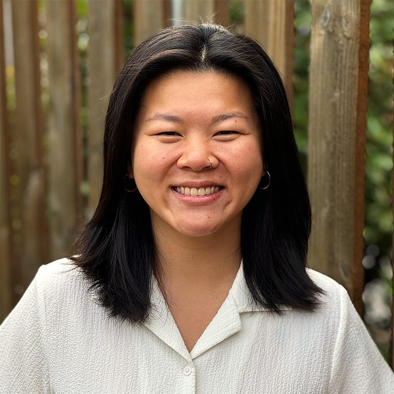 Amy Ernst Headshot