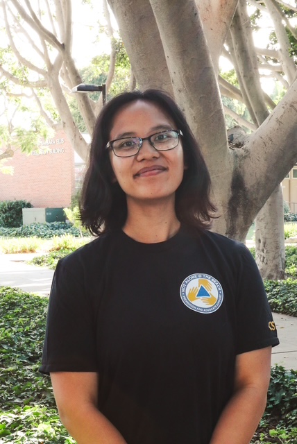 Headshot of Lauren Navarro, Outreach Intern