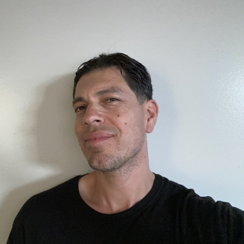 Sal Espinoza Headshot