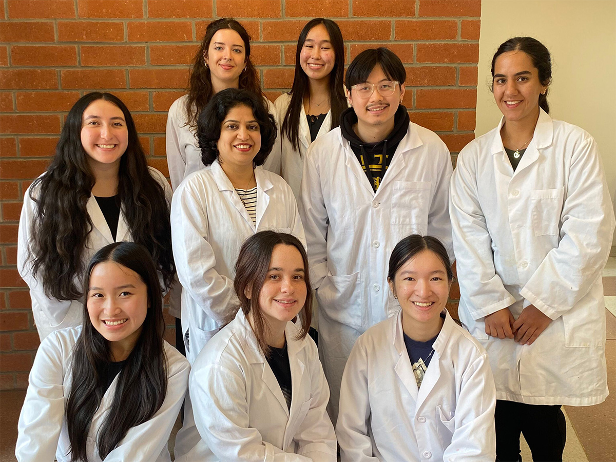 Sharmila Venugopal and student researchers