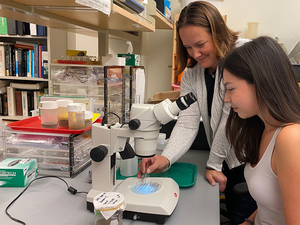 Melissa and Dr. Whitcraft in the lab