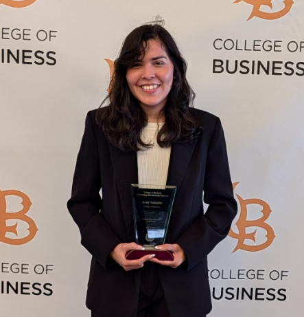 Valeria Orozco-Parra received the Outstanding COB Baccalaureate.&nbsp;2026