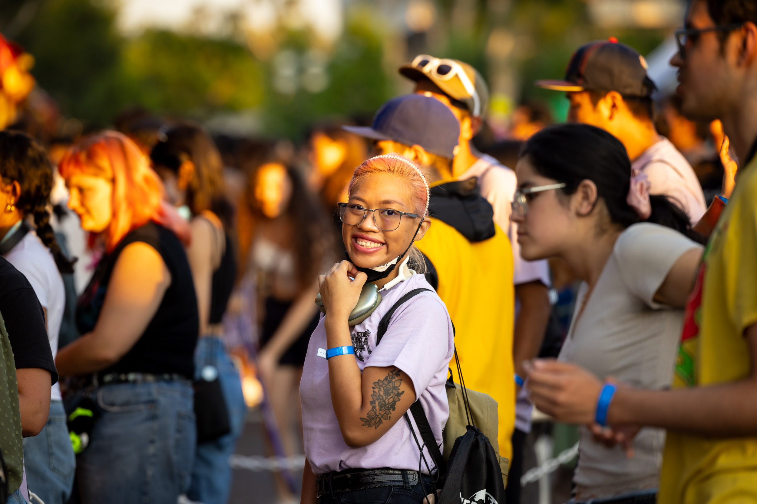 International students enjoying life at CSULB campus and Long Beach