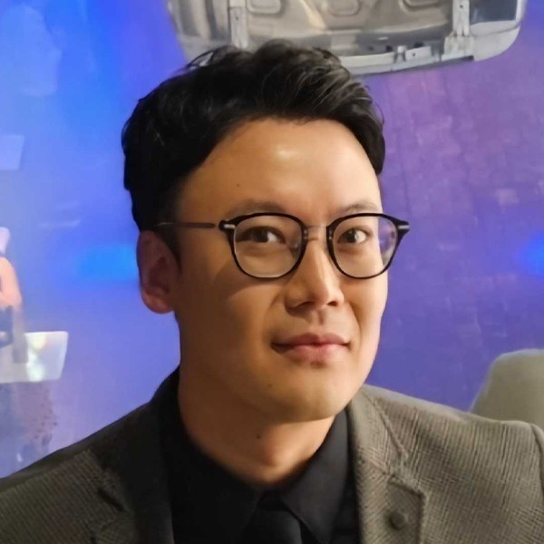 Updated Portrait of Young W. Lee