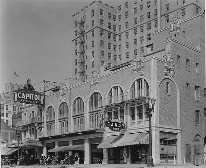 Ritz Capitol Tracy Theatre Exterior
