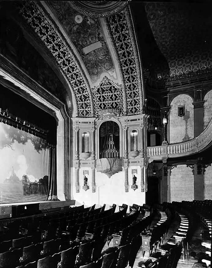 Ritz Capitol Tracy Theatre Interior