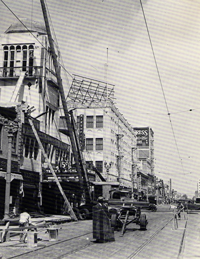 The Laughlin - Photo Three