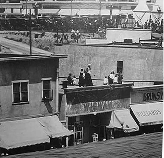 Wigwam Theatre Exterior