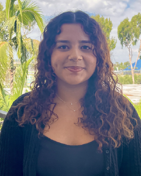 Larissa-ESSC Peer Advisor-FA26