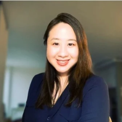 Debbie Huang 
