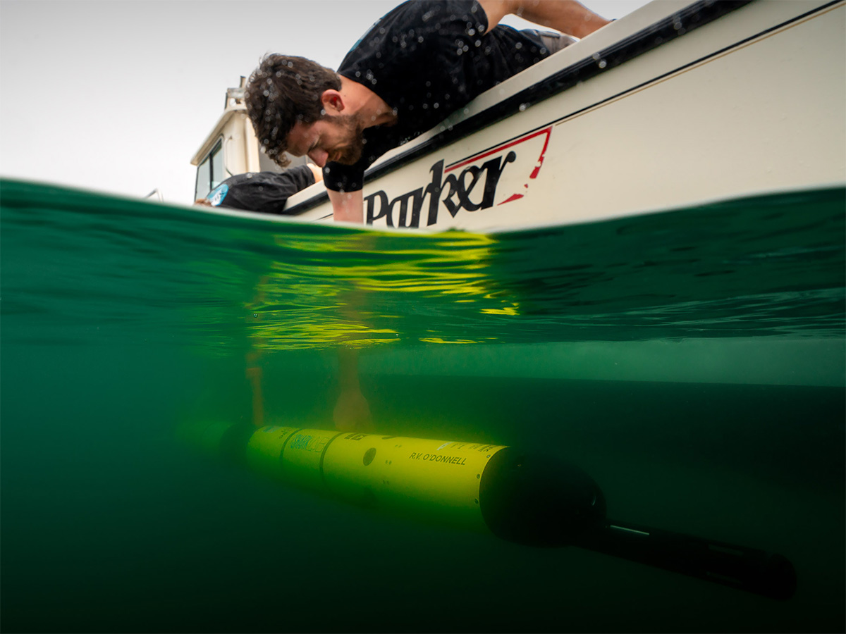 launching an autonomous underwater vehicle
