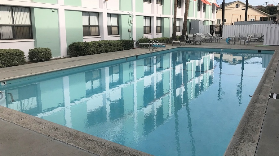 Beachside Pool