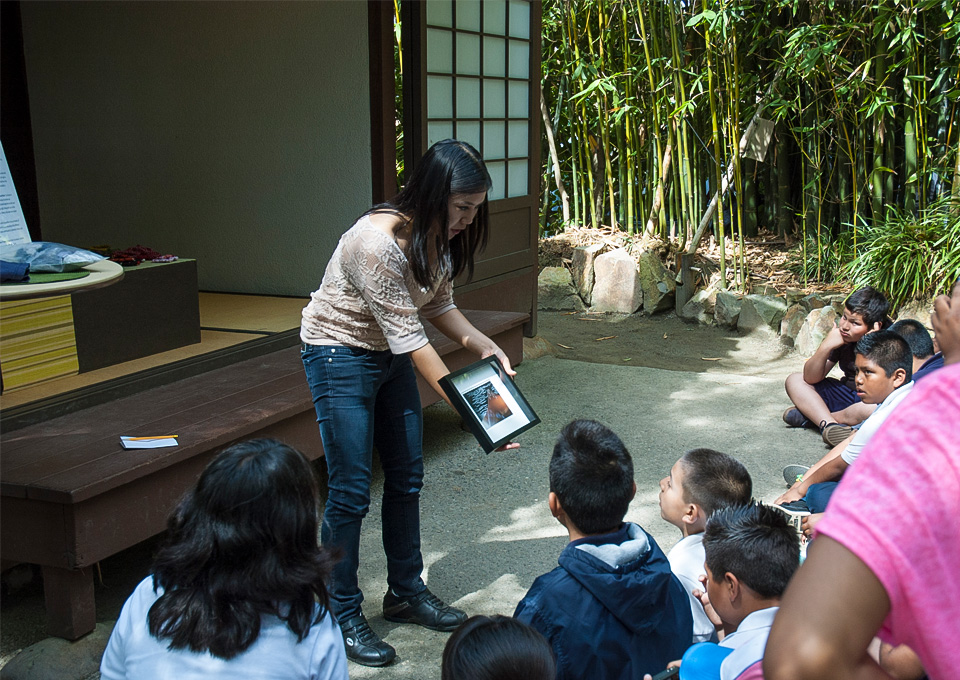 content_jgarden_01.jpg Students Learning