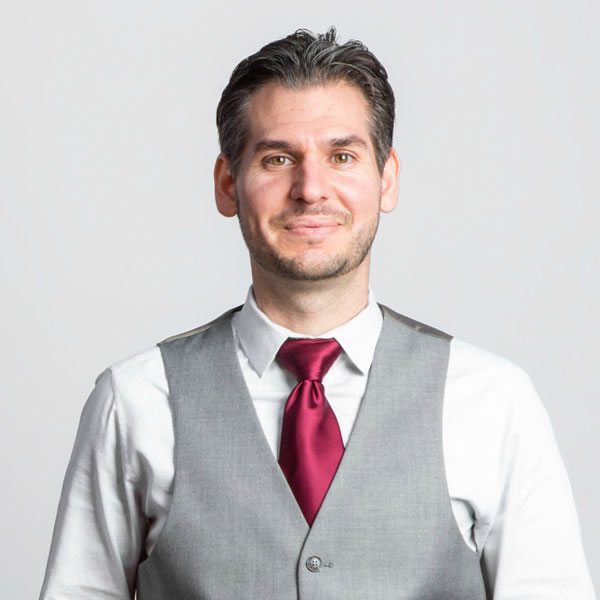 content_uhp_profile_vincentnorga.jpg Vincent Norga, Associate Director