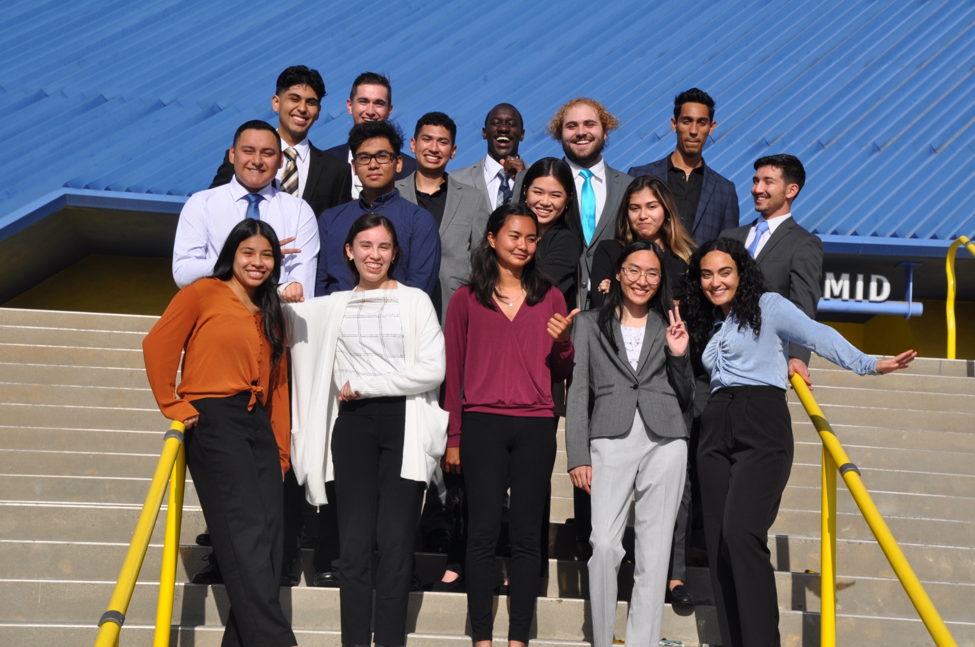 dla-fun2.jpg Aerospace Corp. Dean's Leadership Academy