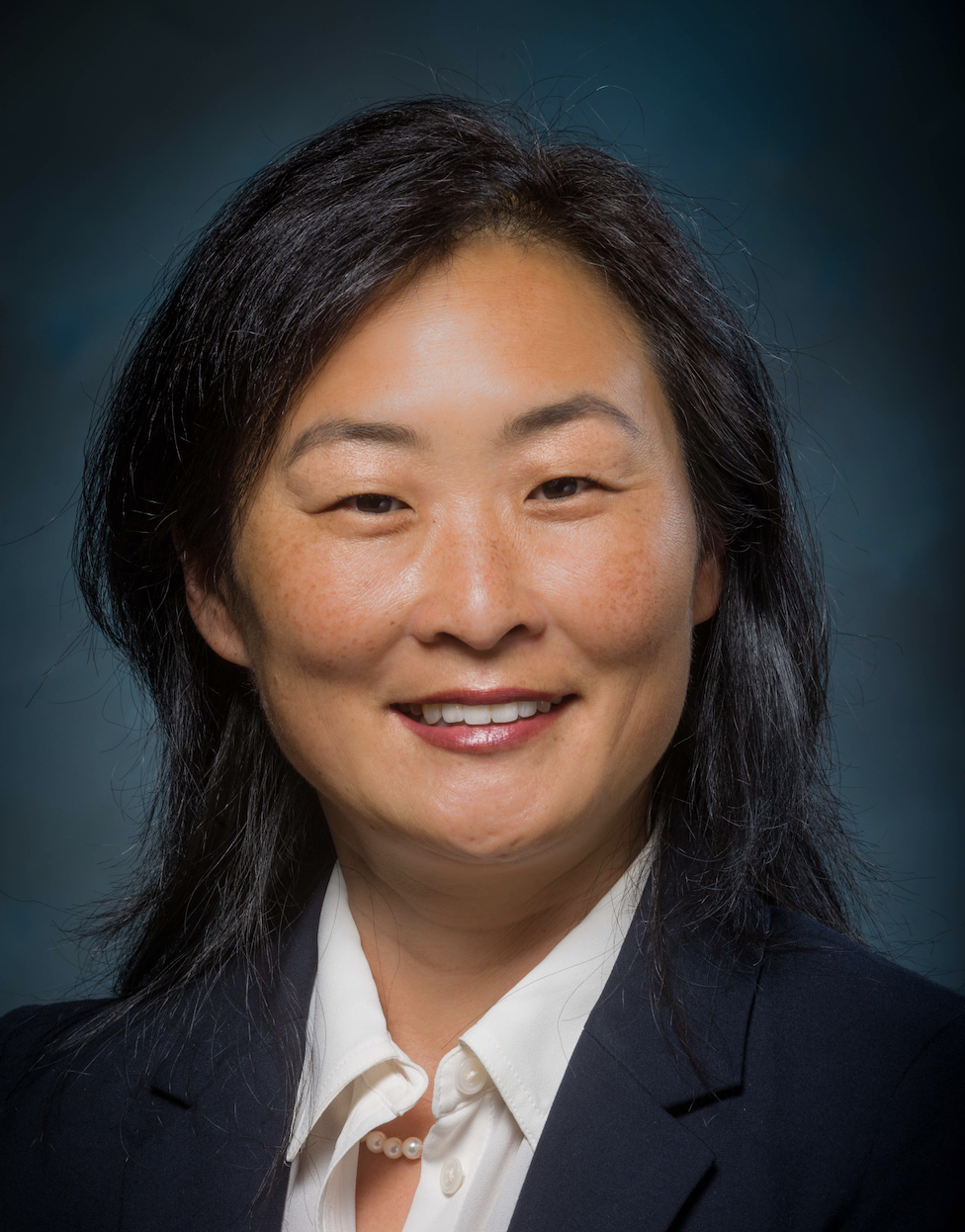 dr jinny rhee headshot