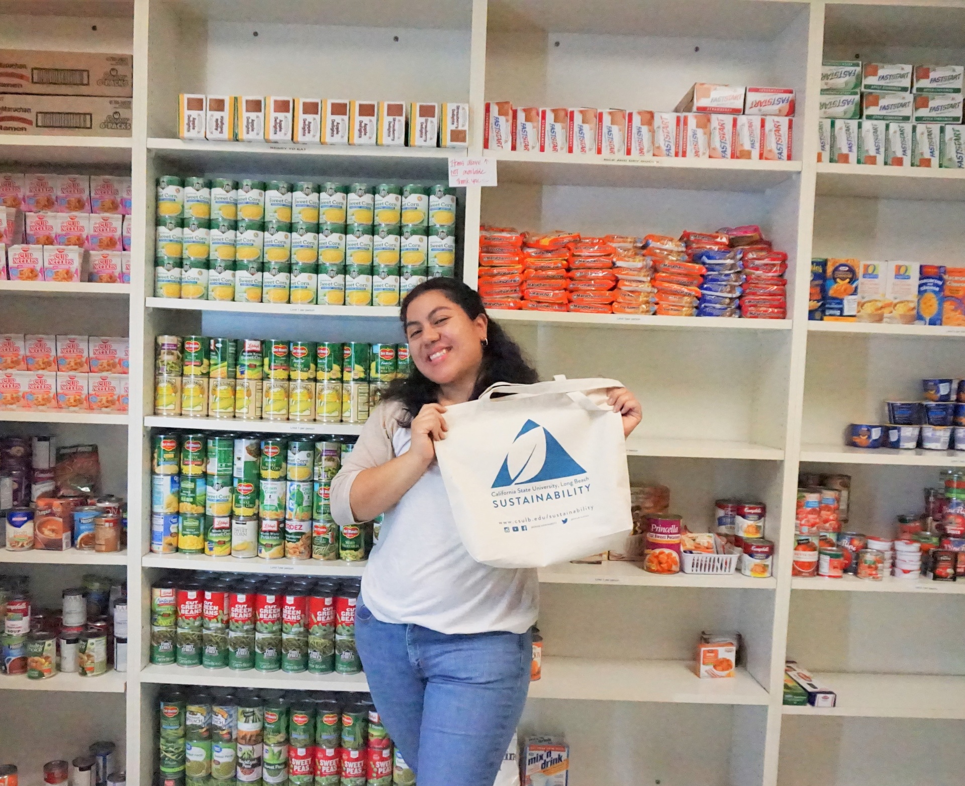 dsc03258_crop.jpg beach pantry
