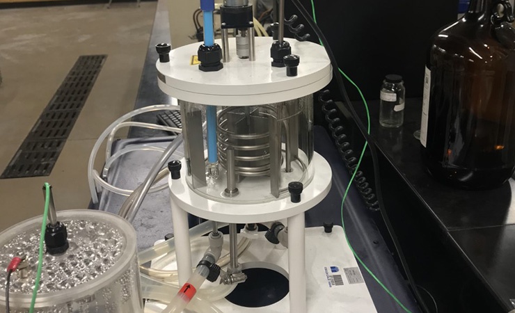 ecs111-continuous_stirred_tank_reactor-212056.jpg Continuous Stirred Tank Reactor