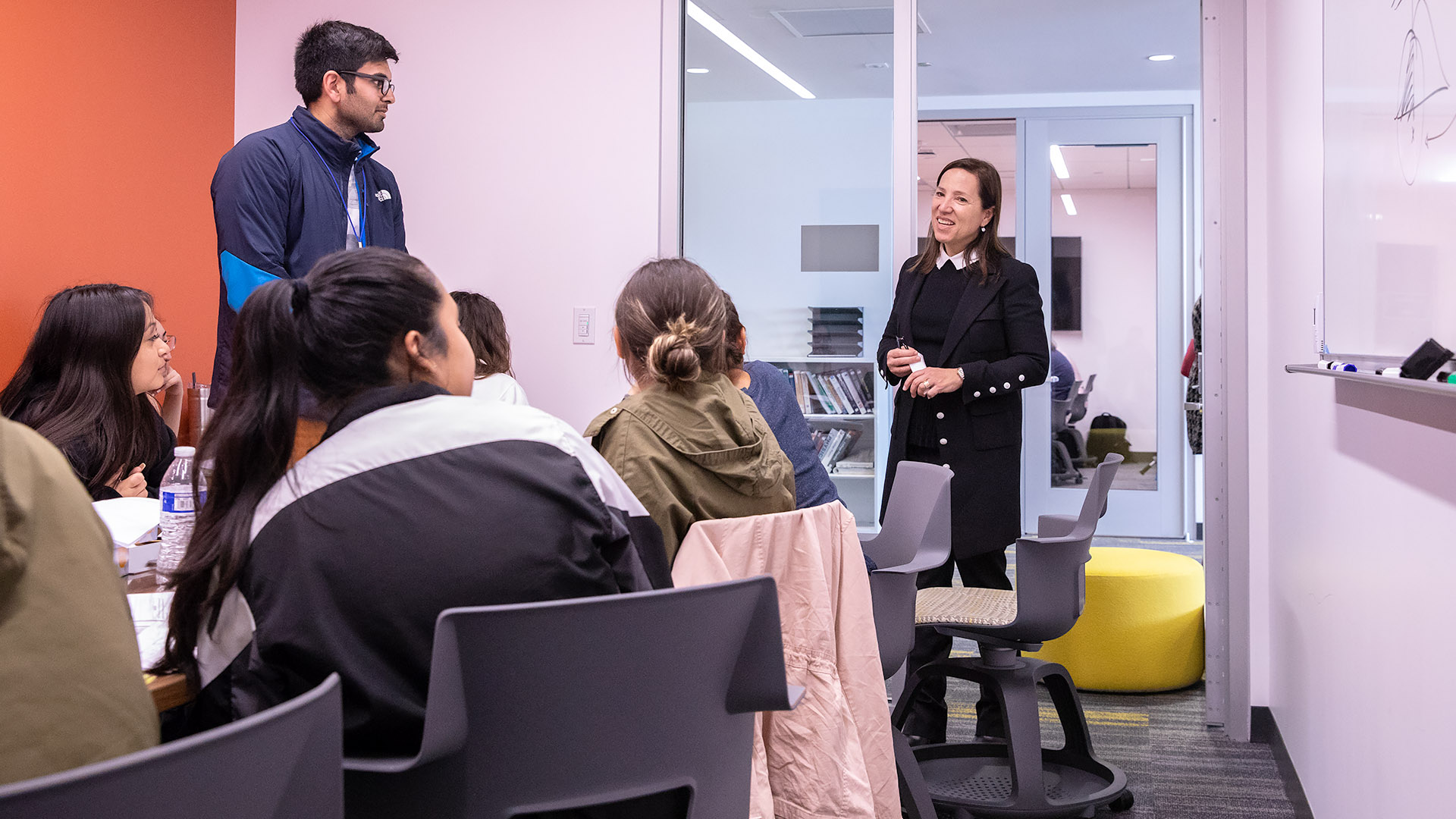Lt. Gov. Eleni Kounalakis meets with students