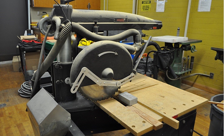 et018a-woodwork_table_saw-na_0.jpg Woodwork table saw