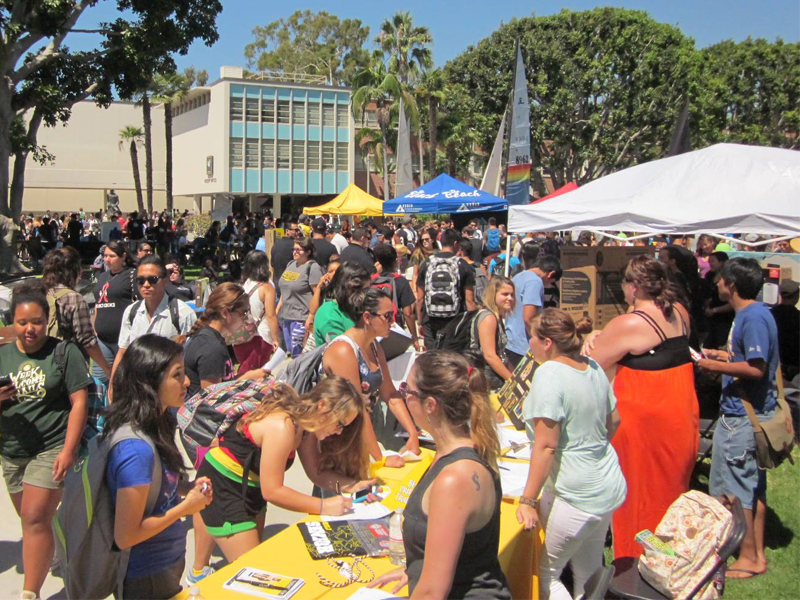 Students at week of welcome at CSULB
