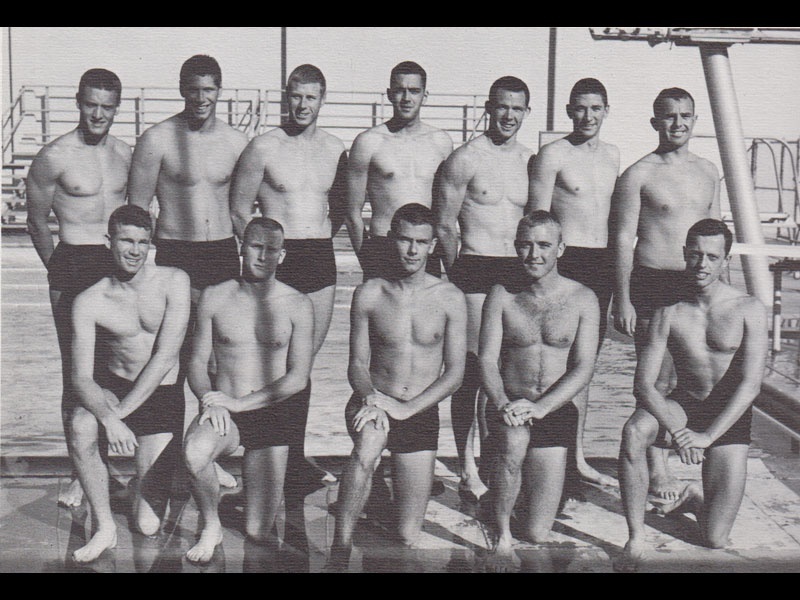 Men's swimming team