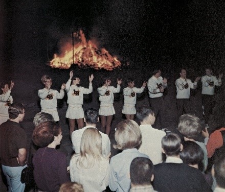 gg_1967_09.jpg 49er Pep Squad Heightens Spirit at Homecoming