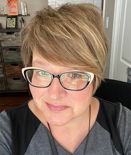 headshot_beth_manke.jpg