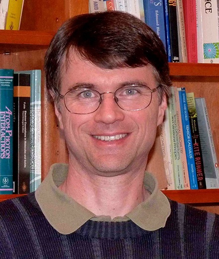 headshot_martin_head-gordon.jpg Martin Head-Gordon